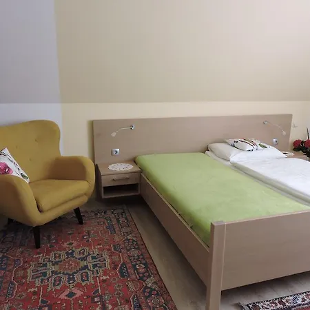 Gasthuis Gaestehaus Haagen 4*